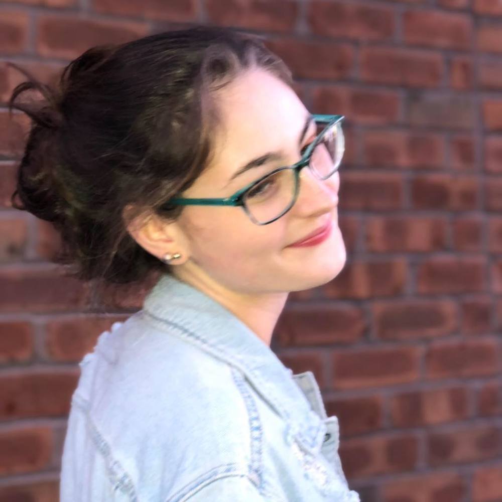 Meet your Posher, Emily